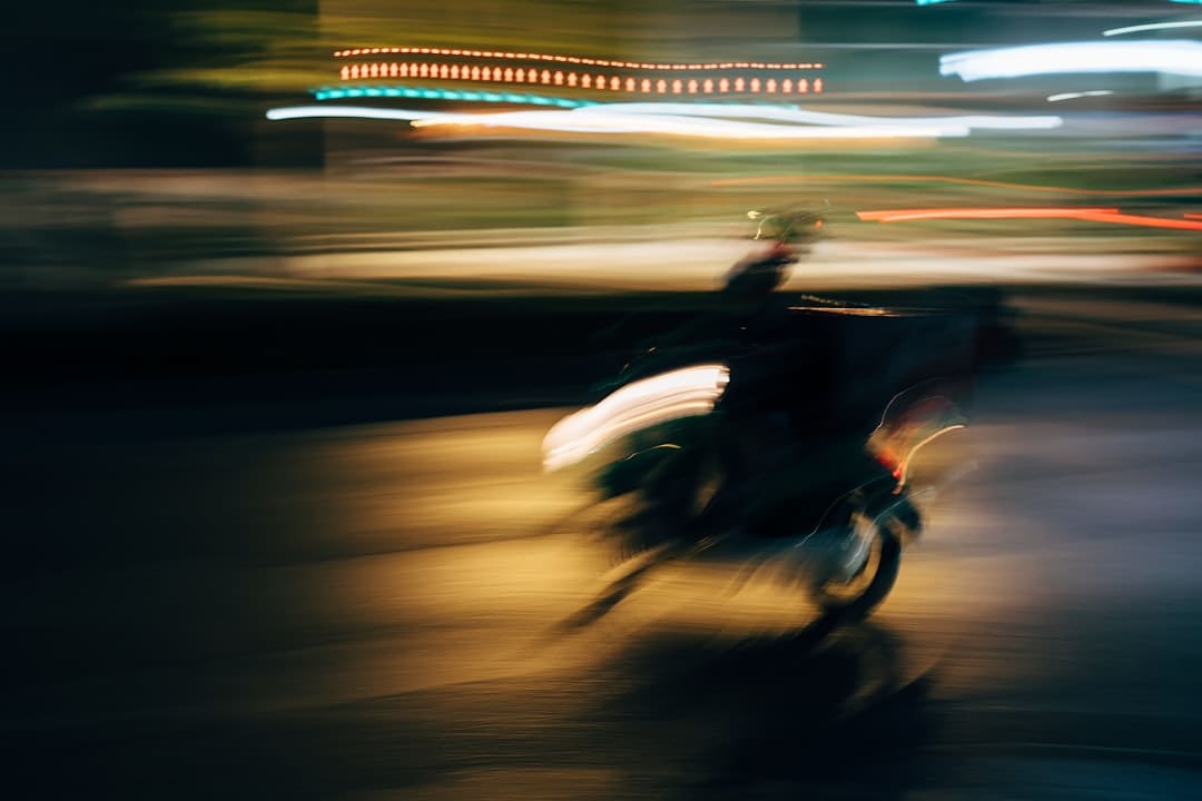 延安铁警多项行动保证暑期线路安全